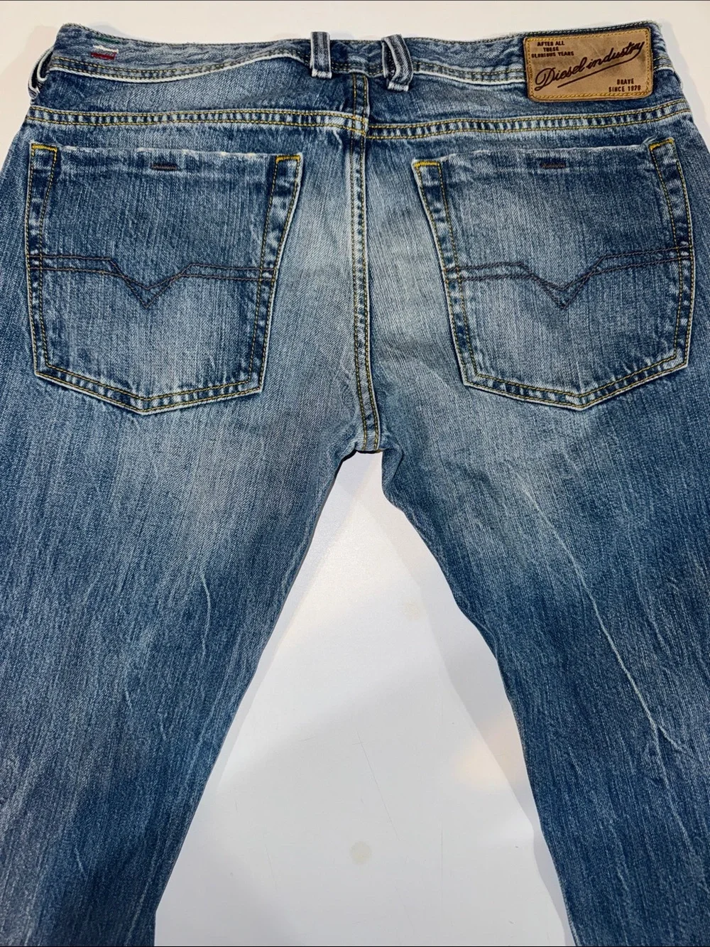 Men's Diesel Zathan Blue Distressed Wide Leg Jeans size 31x30